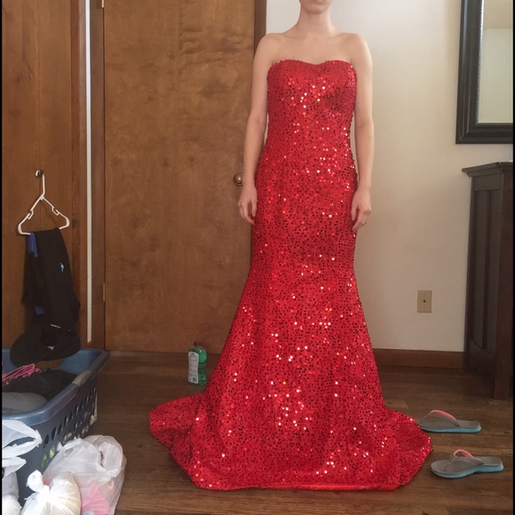 COPY - RED STRAPLESS PROM DRESS. I WILL DO OFFERS… - Picture 1 of 7